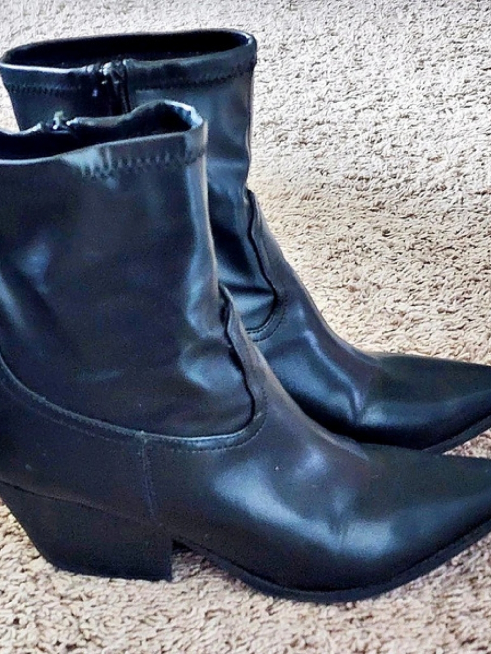 Women's Black Pointed-Toe Heeled Ankle Boots